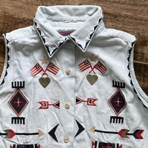 Cambridge Country Store Vintage Embroidered Americana Sleeveless Denim Shirt,6